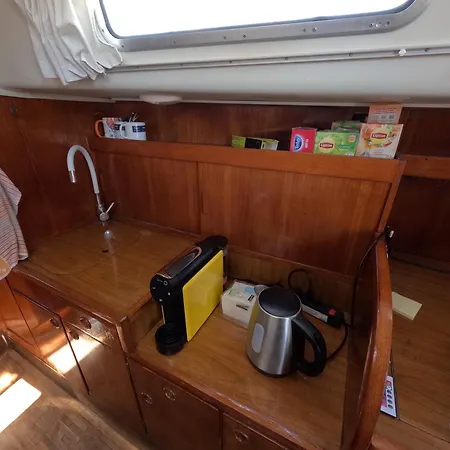 Joky - Floating Refuge 船屋 *