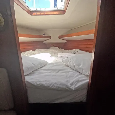 Joky - Floating Refuge 船上ホテル *